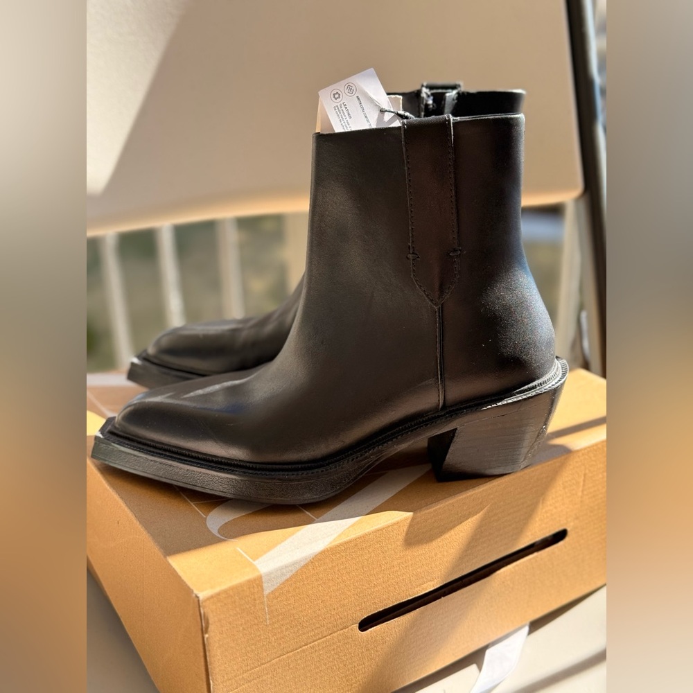 ✨ ZARA Black Leather Cowboy Ankle Boots – Size 37 / US 6.5 – NEW - Picture 5 of 12